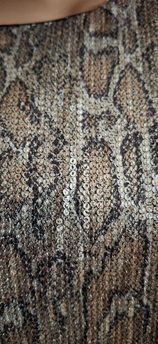 Bluzka ZARA – połyskująca, wężowy wzór, na ramiączkach, rozm. S