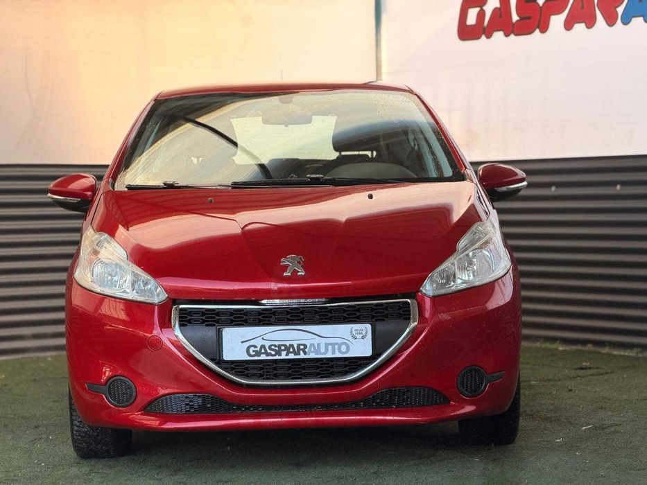 Peugeot 208 1.2 VTi 82CV