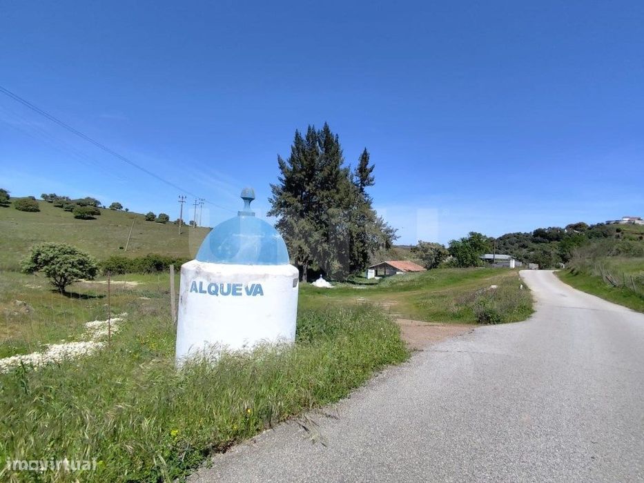 Terreno Urbano em Alqueva - Oportunidade Única para Habitação ou Tu...