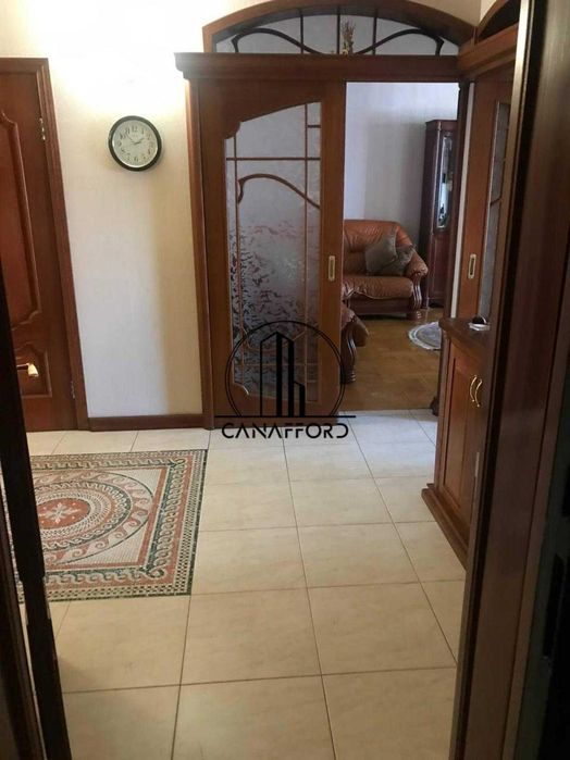 3-х кімнатна на Оболонський проспект 22-В, метро Мінська 1 хв., ТРЦ Dream Town, ТЦ Smart Plaza. Оболонь