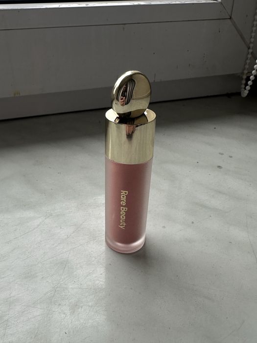 Róż Rare Beauty Bliss