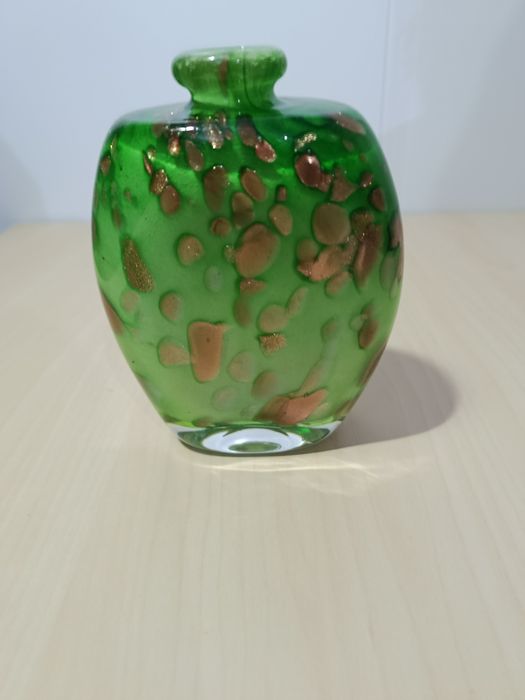 Vaso de Vidro Artístico Italiano Crisalcor – Verde com Detalhes Cobre,