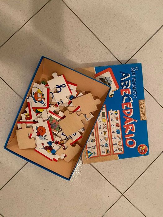 Puzzle + Abecedário