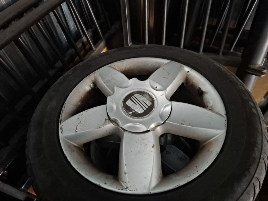 Felgi aluminiowe z oponami Seat Alhambra 215/55/16