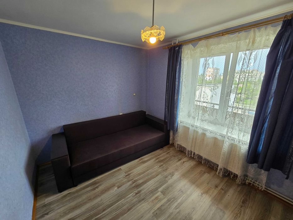 Здається 3-кварт по вул.Волошкові в р-ні Олієжир комбінат,читайте опис