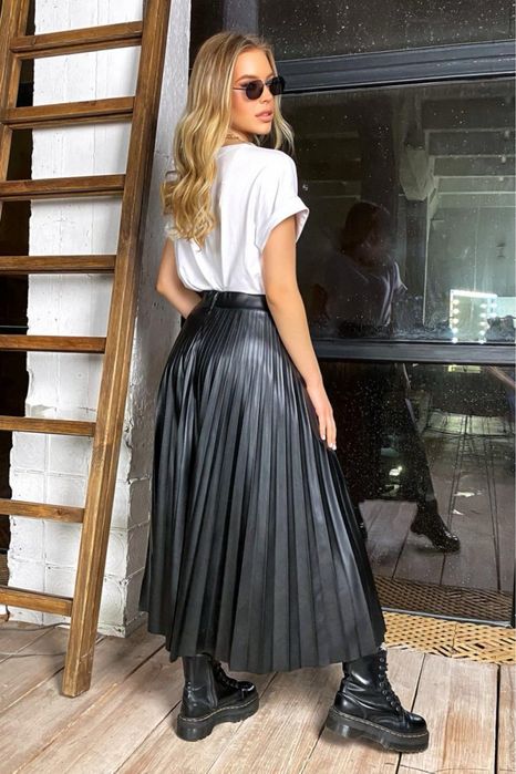 Спідниця плісерована Stradivarius S