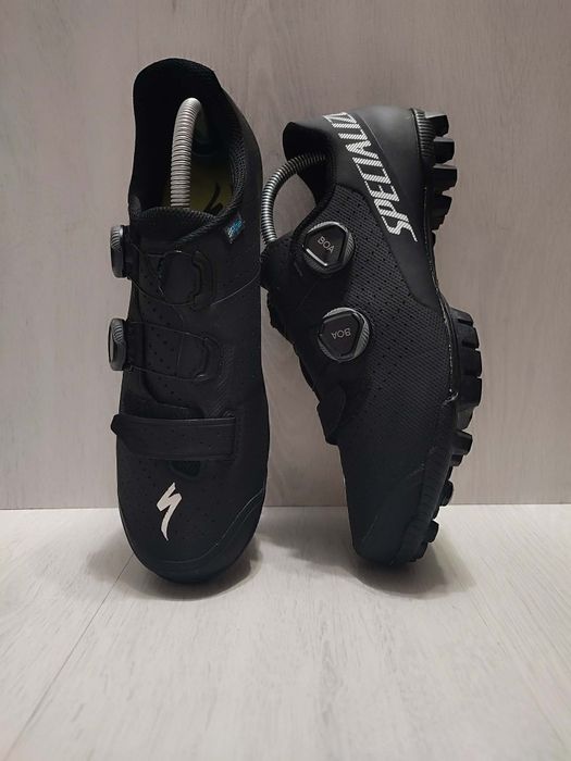 Велотуфлі Specialized  43 розмір (MTB)