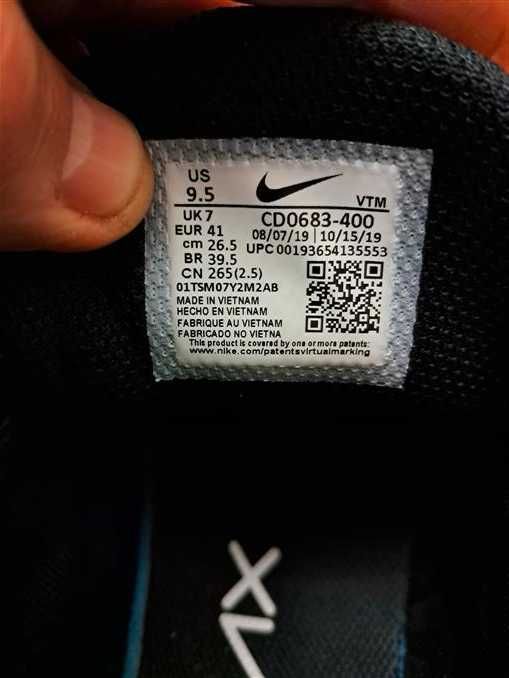 Женские Оригинальные кроссовки Nike 41.5 размер.