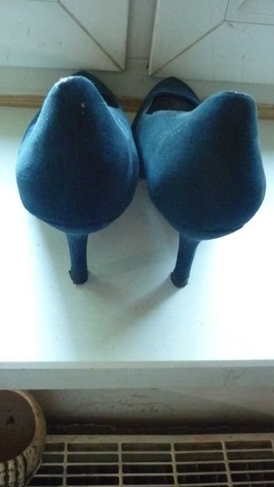Debenhams- skórzane damskie czółenka  r; 41 szersze