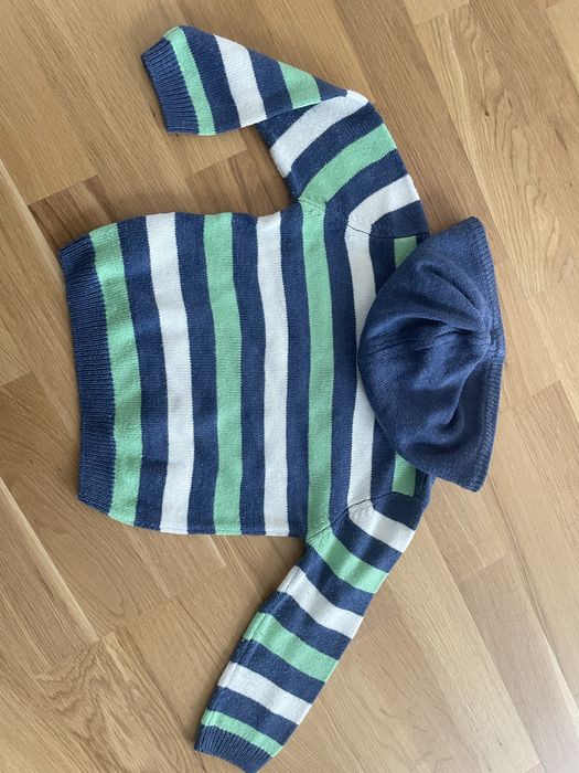 Sweter z kapturem  endo.