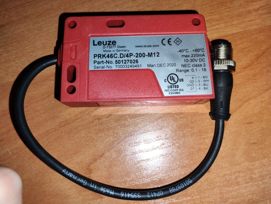 Czujnik refleksyjny LEUZE RK46C.D/4P-200-M12