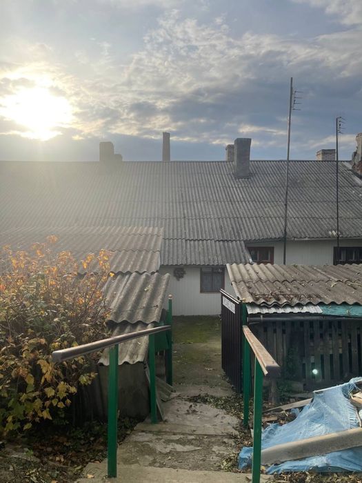 Продам половину будинку