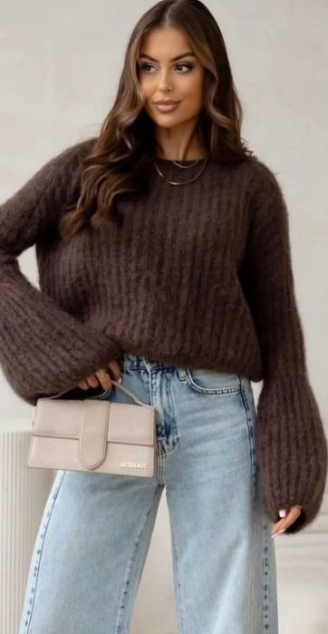 Sweter szeroki rękaw dzwonek / kielich 60 % moher