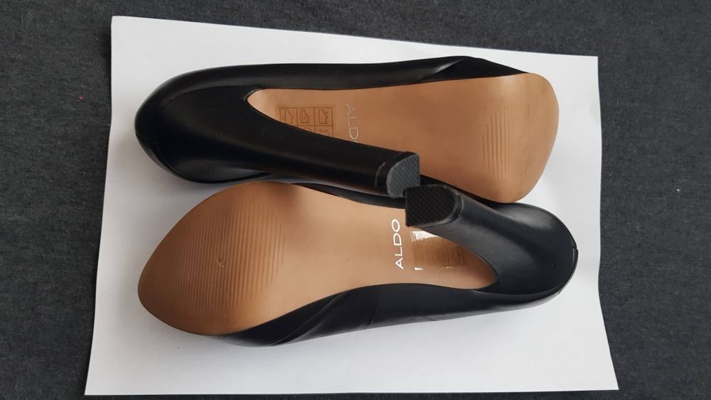 Sapatos Aldo Salto alto N°35