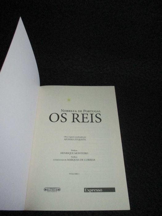 Books: The Essential Kings of Portugal, 8 Volumes, Complete Set in Box64552116458882122