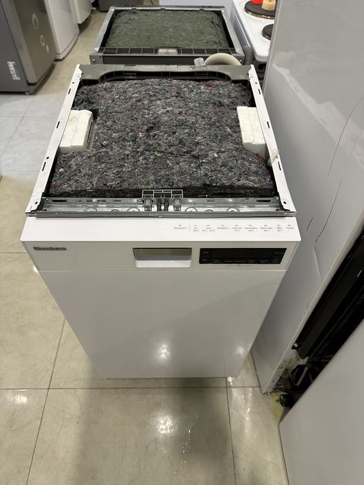 Blomberg посудомийка 2023 року 45 см