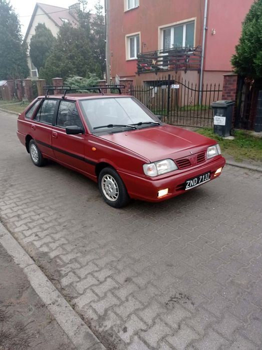 Polonez caro plus 1600 benzynka