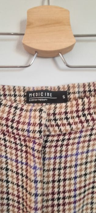 Spodnie w kratkę Medicine