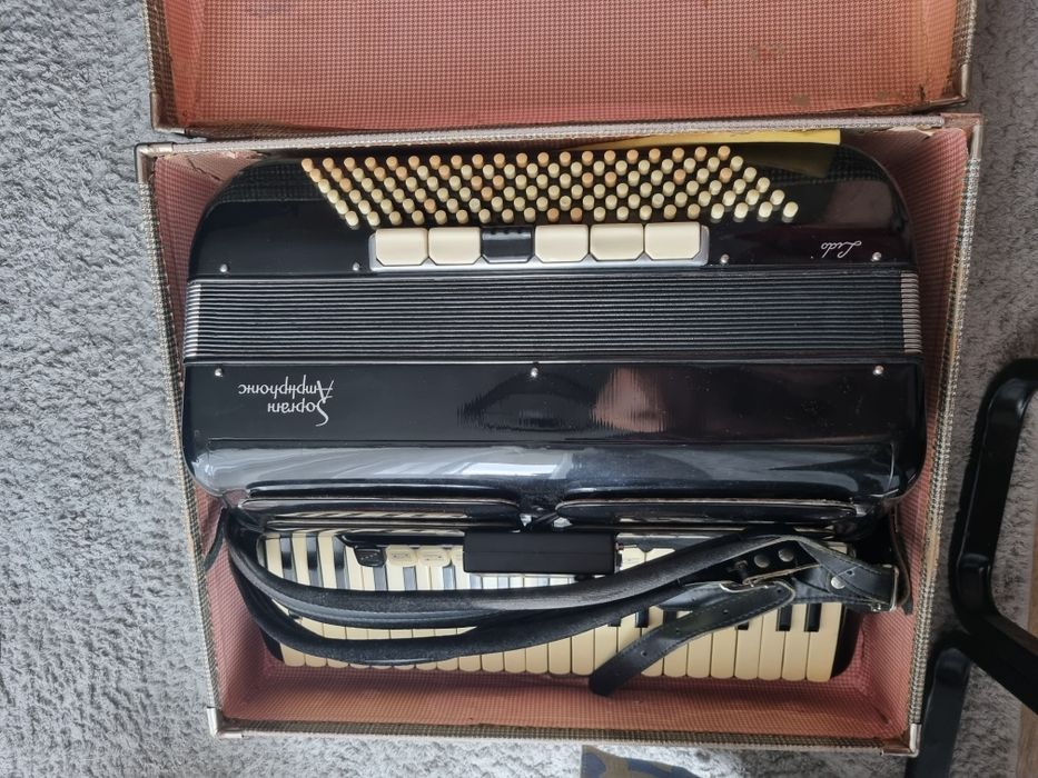 Akordeon Soprani Ampliphonic Lido
