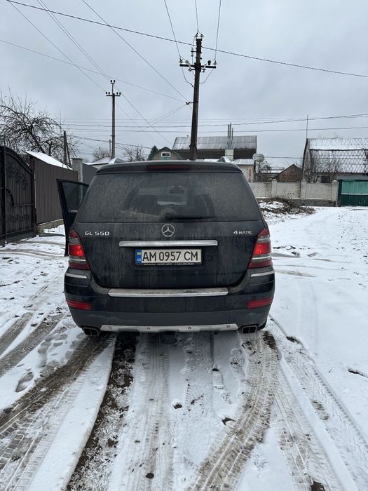 Продам Мерседес GL550