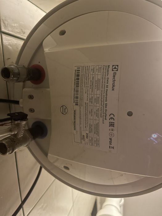 Бойлер Electrolux EWH 50 бу дешево, супер стан