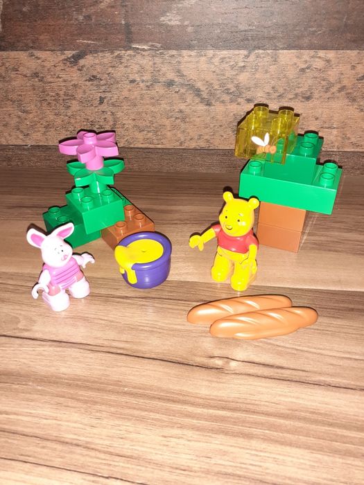 Lego Duplo Kubuś Puchatek piknik 5945 plus Prosiaczek