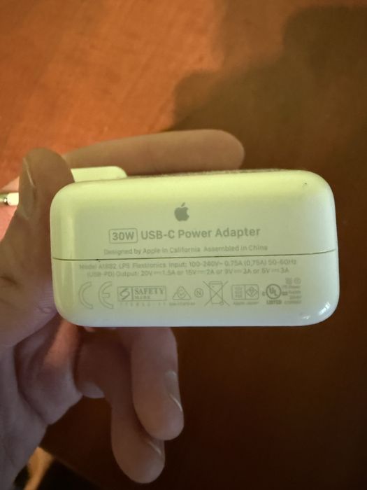 Оригинальный блок питания Apple 30W USB-C Power Adapter (A1882)