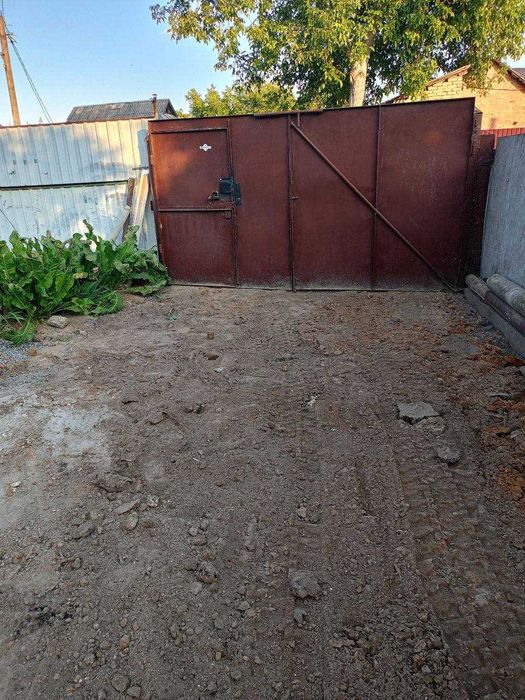 Продам будинок в Нових Петрівцях