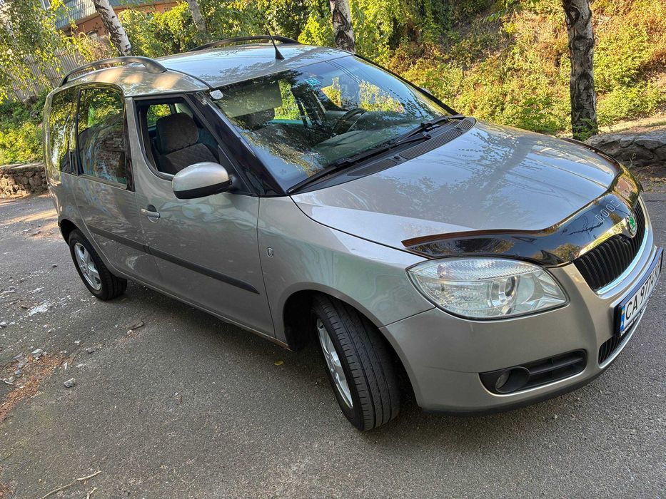Продам Skoda Roomster 2009 ,1.2 механіка в комплектації Free