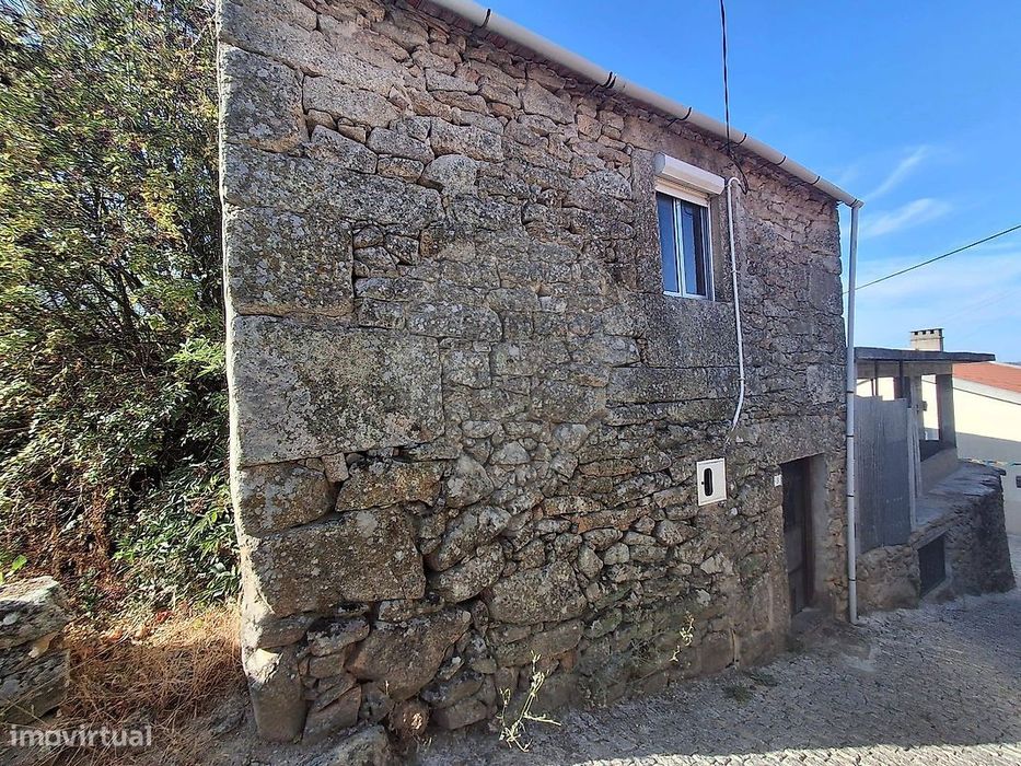 Moradia T0 para venda