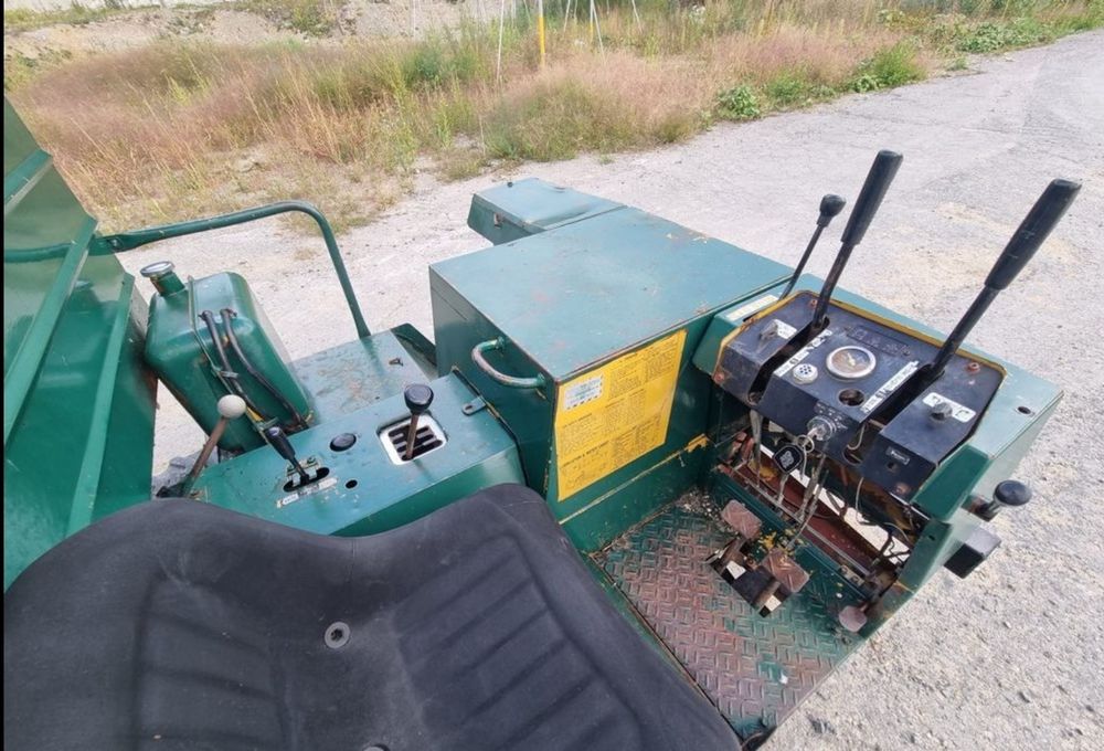 Dumper 8x8, 2 T basculante