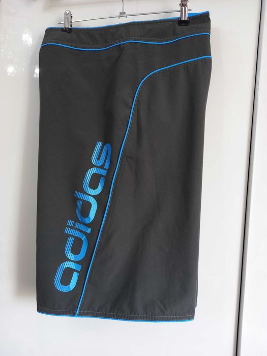 Adidas р. L - XL 48 - 50 пляжные  спортивные шорты