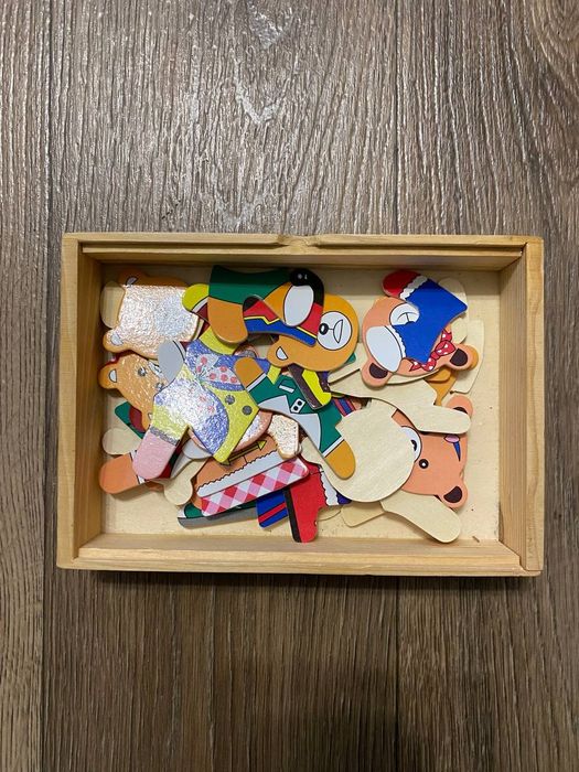 Продам розвиваючи гру " Одягни ведмедиків"