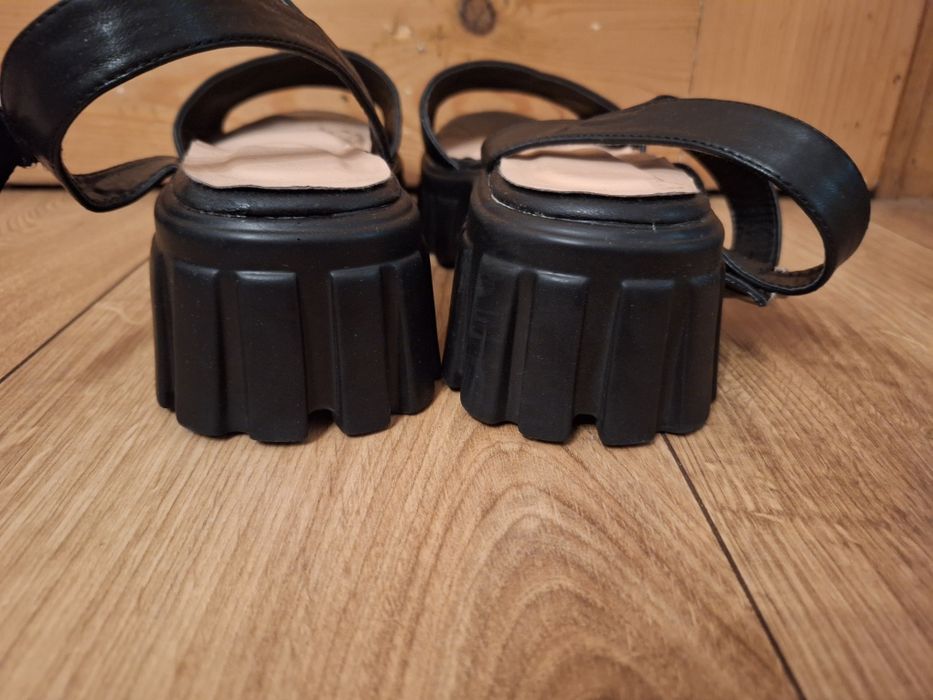 Sandały czarne gruba podeszwa roz 40