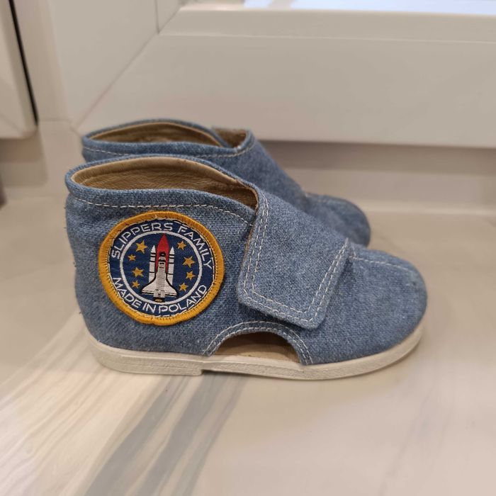 Kapcie Slippers Family r.23 jeansowy stan idealny