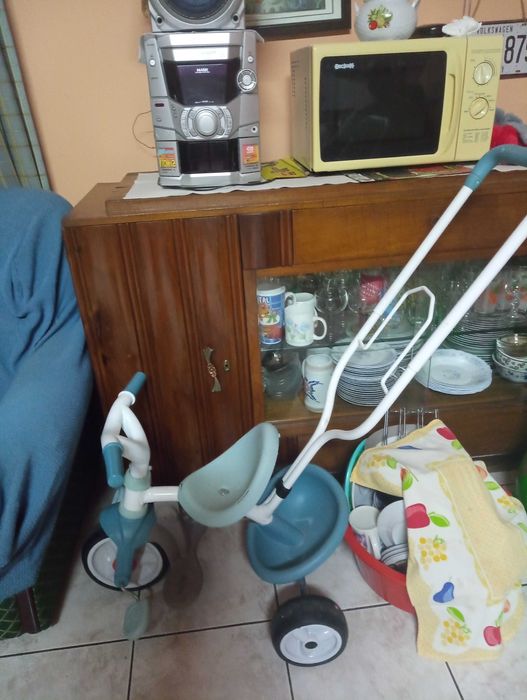 Triciclo bebê /criança Pedais Smoby