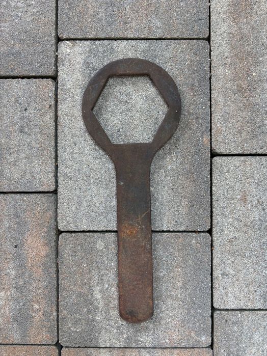 Klucz oczkowy 60 mm