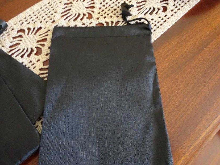 Sacos com fecho de cordão