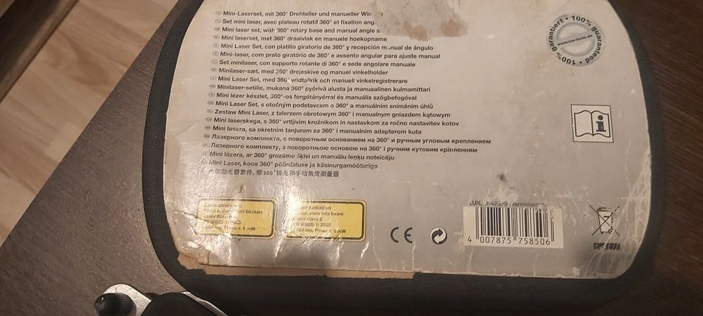 Poziomica ,urzadzenie do poziomowania