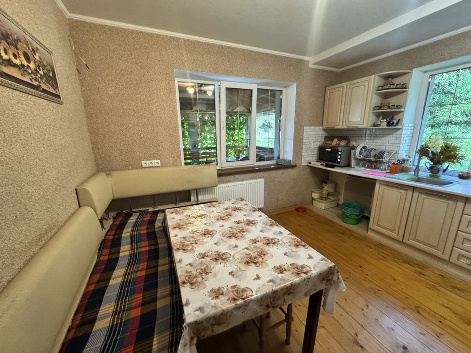 Продаж Два великих нових будинки біля м.ПОЧАІВ Тернопільська область