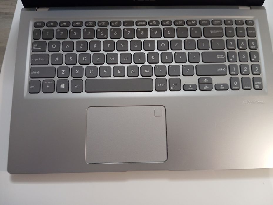 Laptop ASUS do pracy, nauki oraz rozrywki!