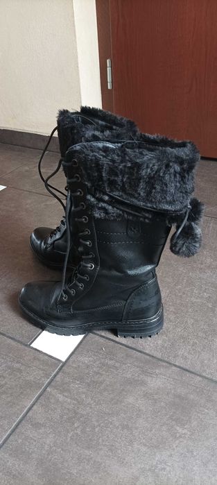 Buty zimowe damskie