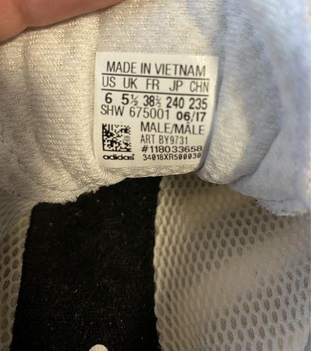 Jasnoszare sneakersy adidas iniki runner