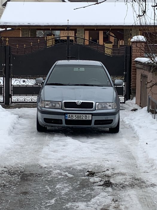 Шкода тур 1.8 турбо 2002