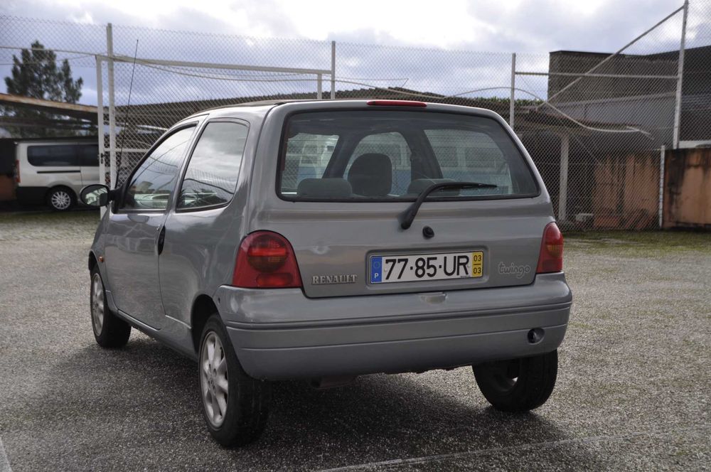 Renaul Twingo Cinzento