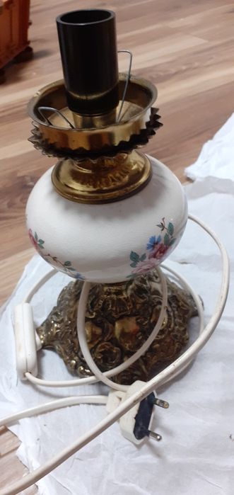 Candeeiro  de tetos e 2 Candeeiros de mesa