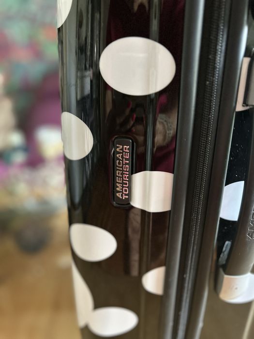 American Tourister Walizka twarda średnia