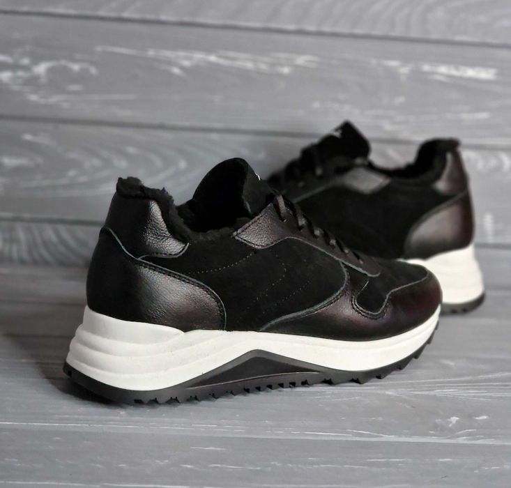 Женские кожаные замшевые зимние черные кроссовки на меху!!!