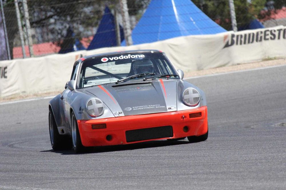 PORSCHE 911 3.0 RS Spec – FIA Passaporte #297