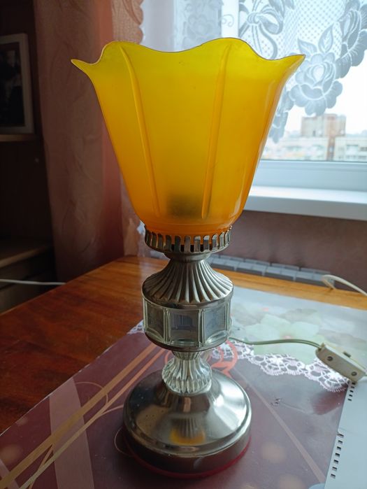 Светильник ретро.